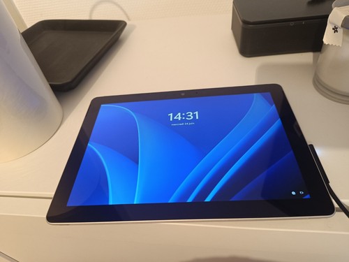 Microsoft surface - go, |
